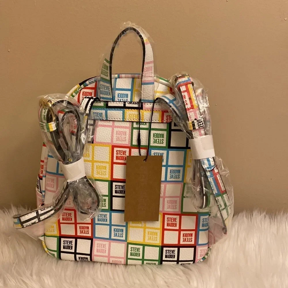 NWT Steve  Madden Bjordan White Floral Logo Backpack - w/ Matching Wristlet